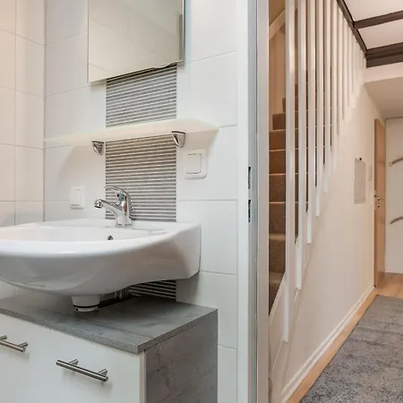 Seeschwalbe 아파트 Böhl